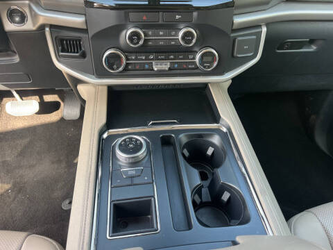 2023 Ford Expedition MAX XLT