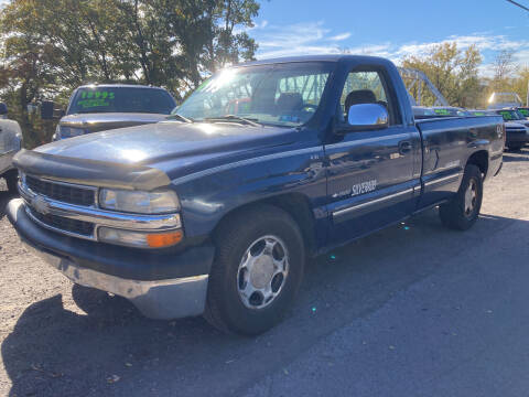 2000 Chevrolet Silverado 1500 for sale at Old Man Zweig's in Plymouth PA