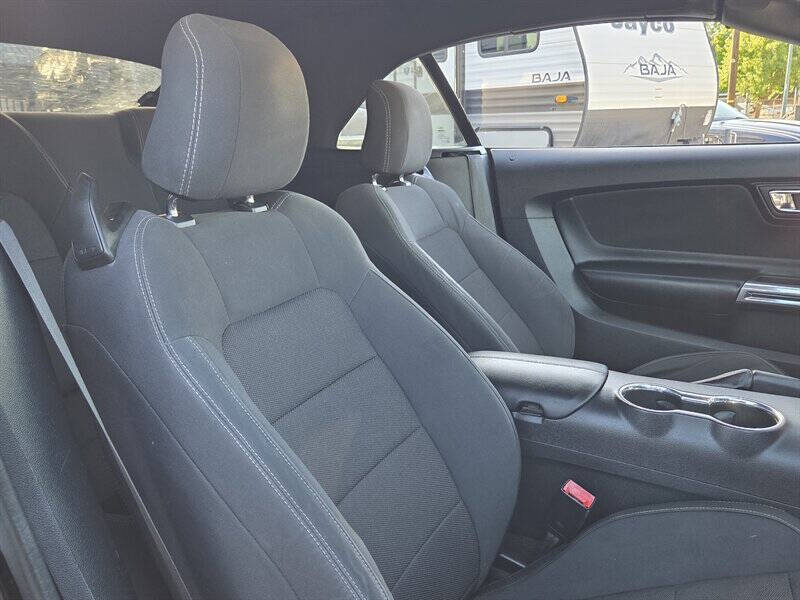 2015 Ford Mustang V6