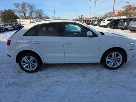 2017 Audi Q3 2.0T quattro Premium