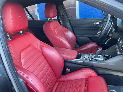 2022 Alfa Romeo Giulia Veloce