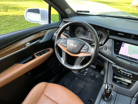 2020 Cadillac XT5 Premium Luxury