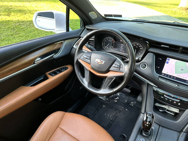 2020 Cadillac XT5 Premium Luxury