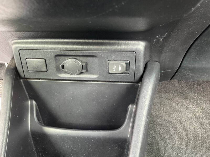 2015 Toyota Prius v Two