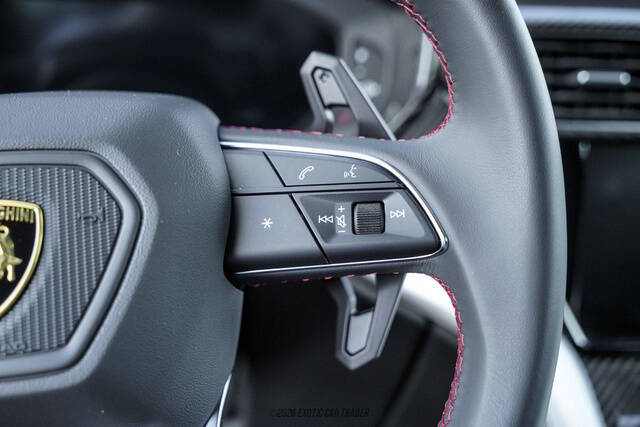 2024 Lamborghini Urus S