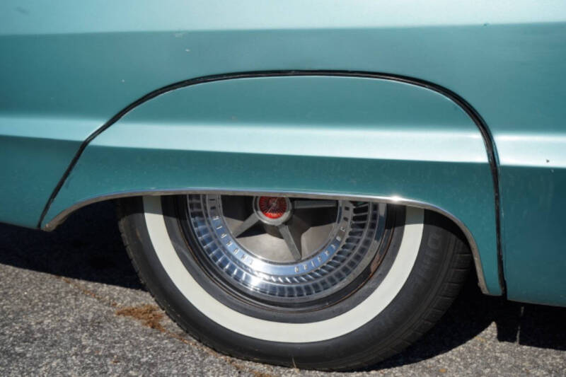 1964 Ford Thunderbird