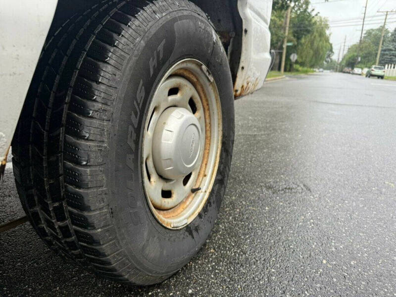 2005 Ford E-Series E-150