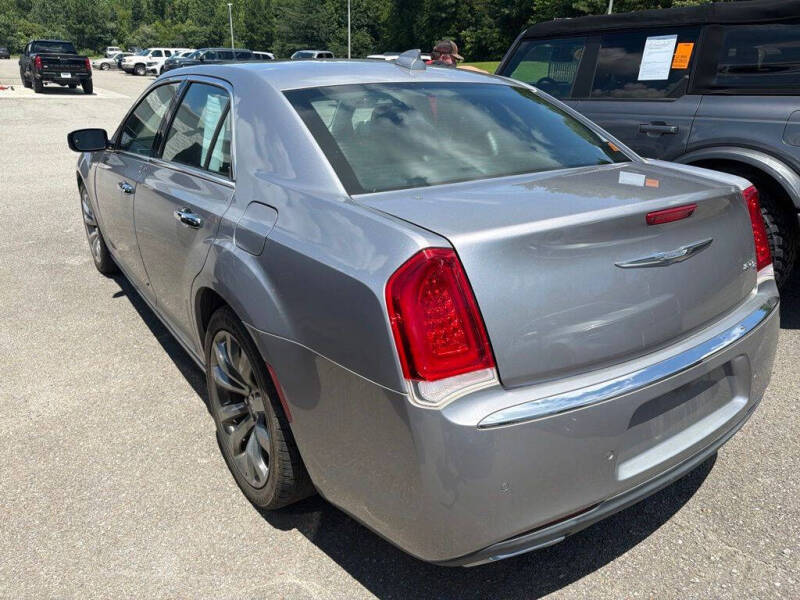 2017 Chrysler 300 C