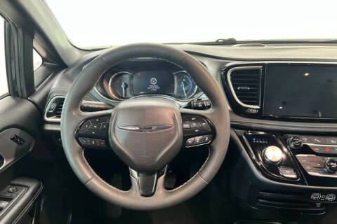 2024 Chrysler Pacifica Plug-In Hybrid