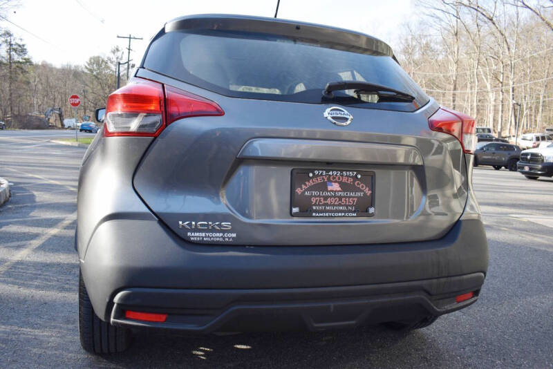 2019 Nissan Kicks SV