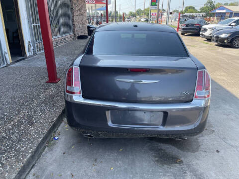 2013 Chrysler 300