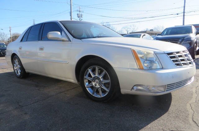 2010 Cadillac DTS Luxury Collection