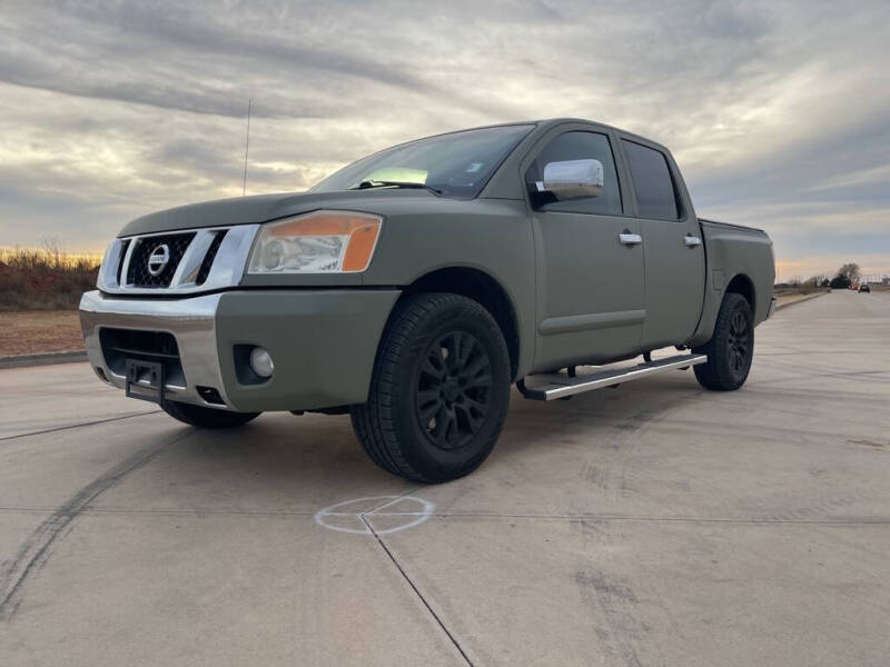 2012 Nissan Titan SV