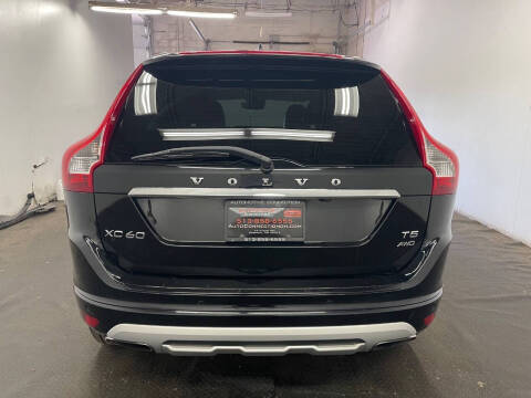 2017 Volvo XC60 T5 Dynamic
