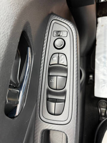 2020 Nissan Versa SV