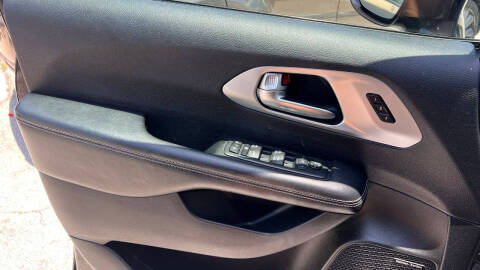 2019 Chrysler Pacifica Limited 35th Anniversary