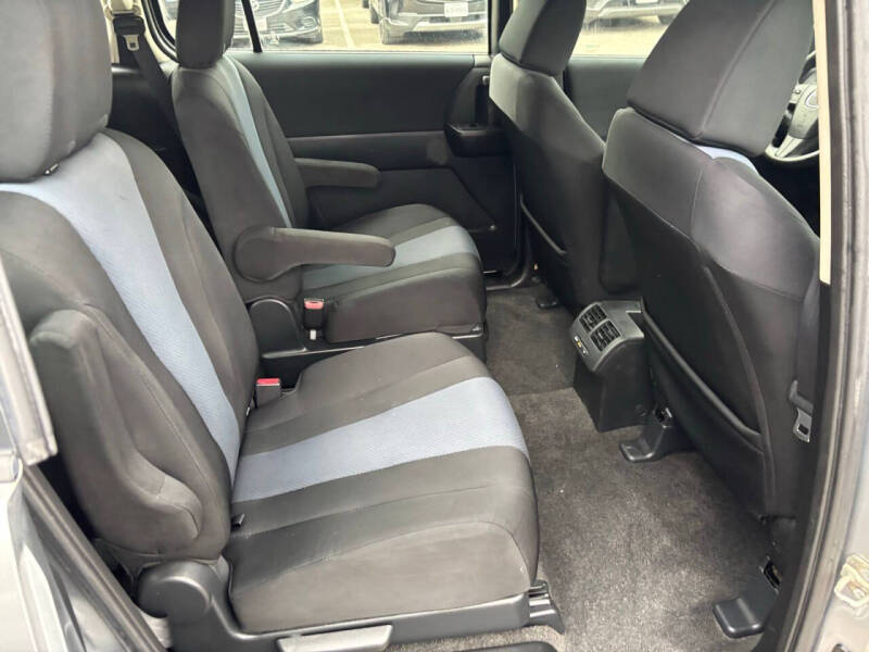 2014 Mazda MAZDA5 Sport