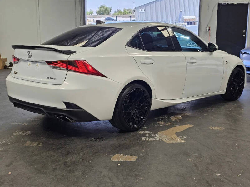 2017 Lexus IS 350
