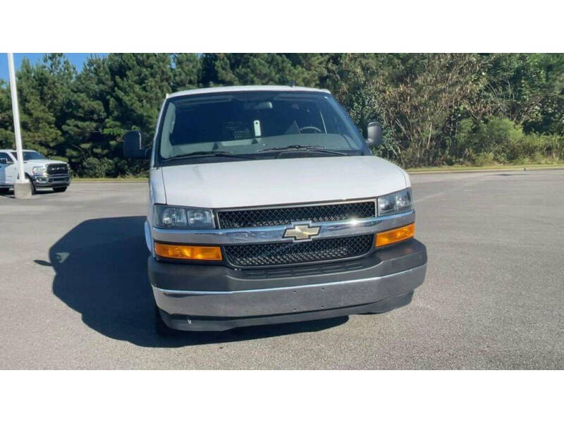 2023 Chevrolet Express 2500
