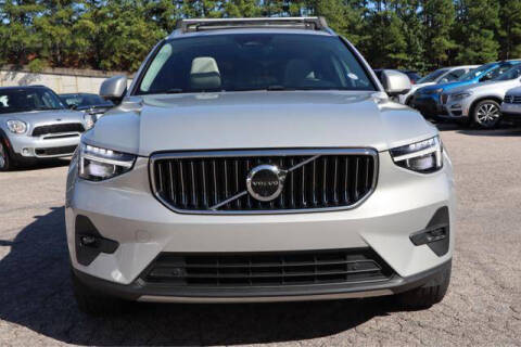 2023 Volvo XC40 B5 Ultimate Bright Theme