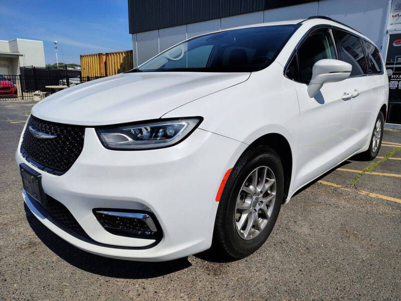 2022 Chrysler Pacifica Touring L