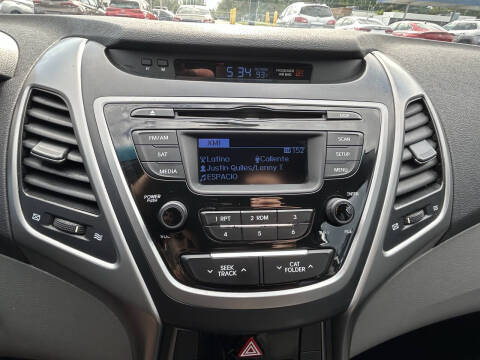 2014 Hyundai Elantra SE