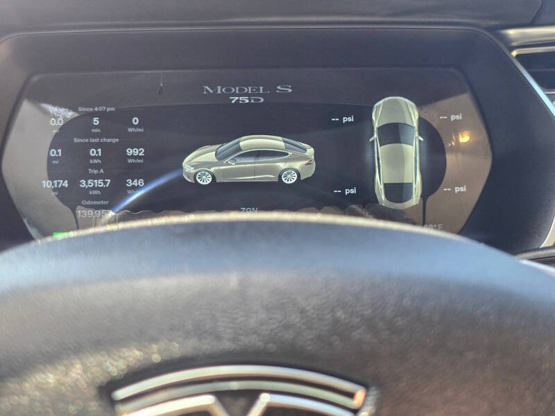 2016 Tesla Model S 75D