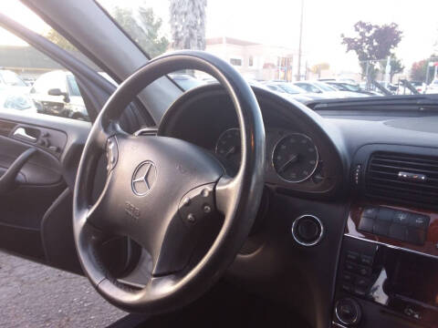 2005 Mercedes-Benz C-Class C 240 4MATIC