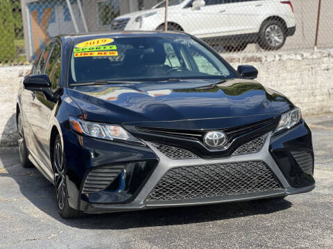 2019 Toyota Camry SE