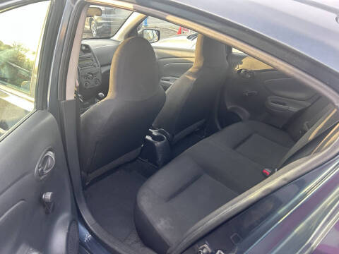 2017 Nissan Versa 1.6 S