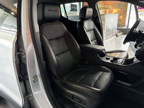2020 GMC Acadia SLT
