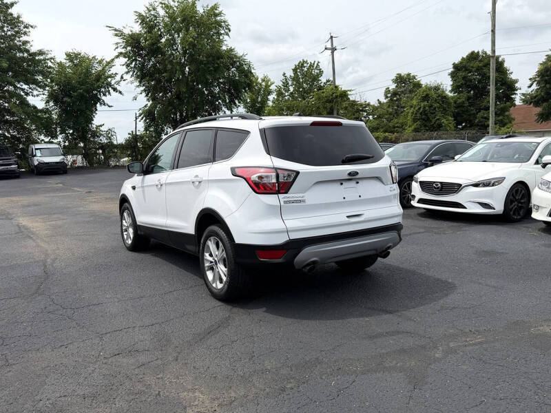 2018 Ford Escape SE