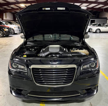2014 Chrysler 300 C John Varvatos Limited Edition