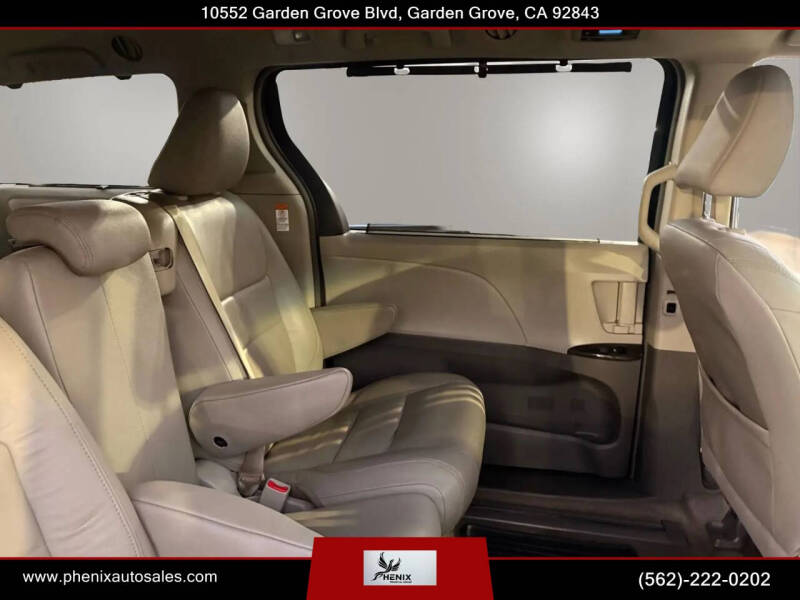 2016 Toyota Sienna