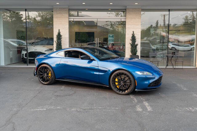 2022 Aston Martin Vantage 61