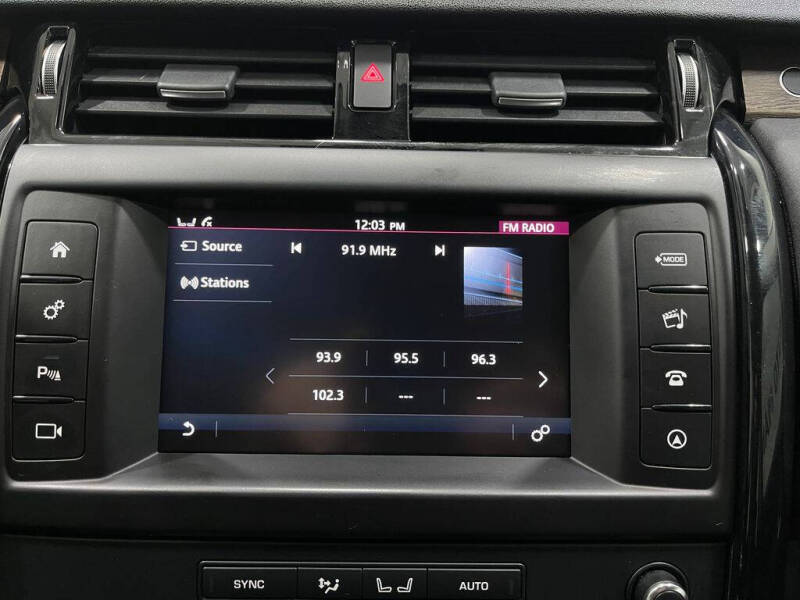 2017 Land Rover Discovery SE