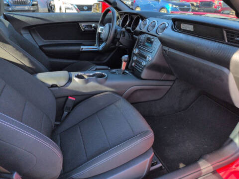 2015 Ford Mustang V6