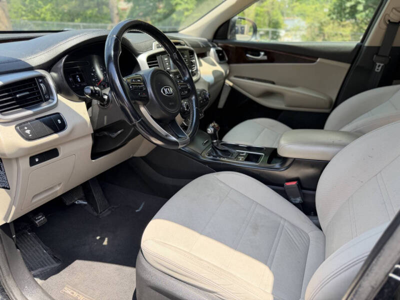 2016 Kia Sorento LX