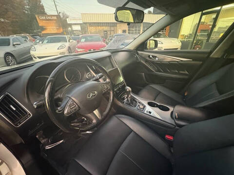 2015 Infiniti Q50