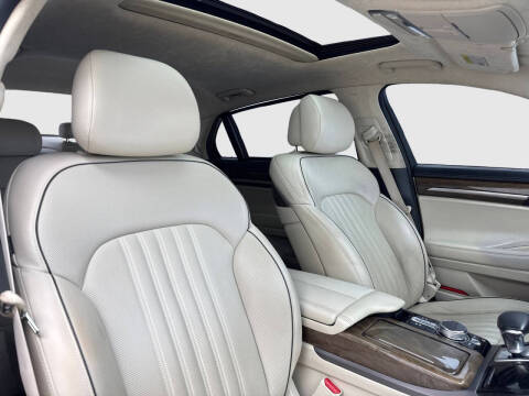 2019 Genesis G90