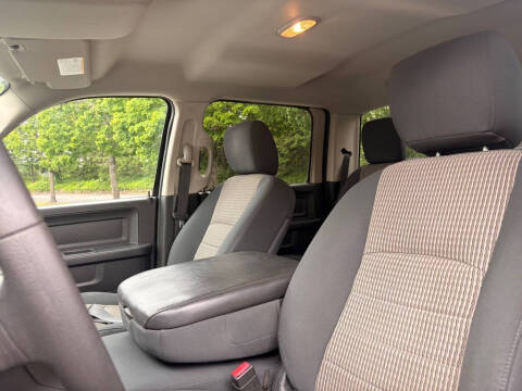 2012 RAM 1500 ST