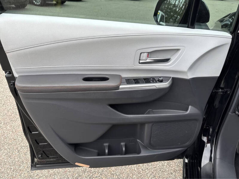 2024 Toyota Sienna XSE 7-Passenger