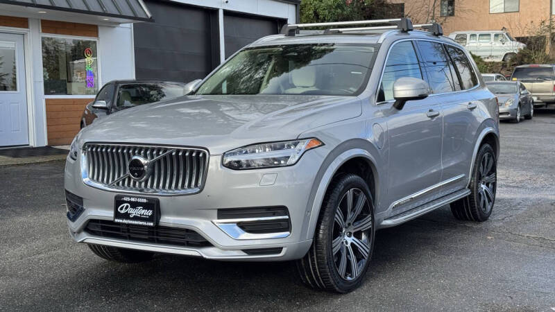 2023 Volvo XC90 Recharge T8 Ultimate Bright Theme 6P