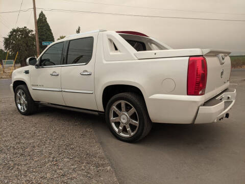 2008 Cadillac Escalade EXT for sale at M AND S CAR SALES LLC in Independence OR