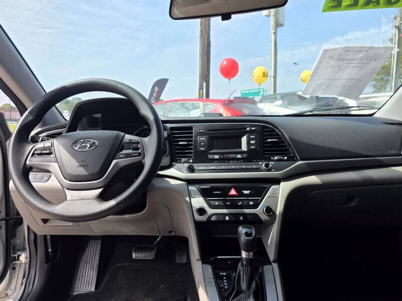 2017 Hyundai Elantra