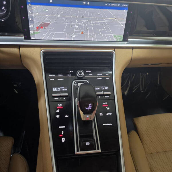 2017 Porsche Panamera