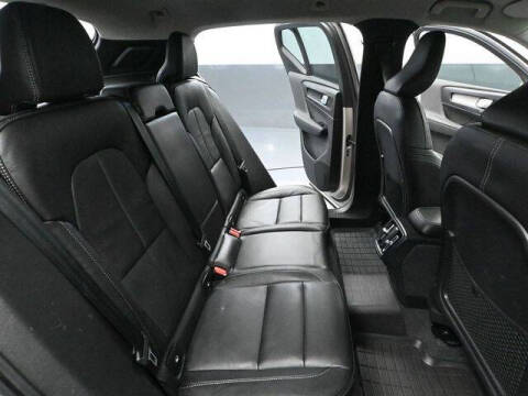 2023 Volvo XC40 B5 Core