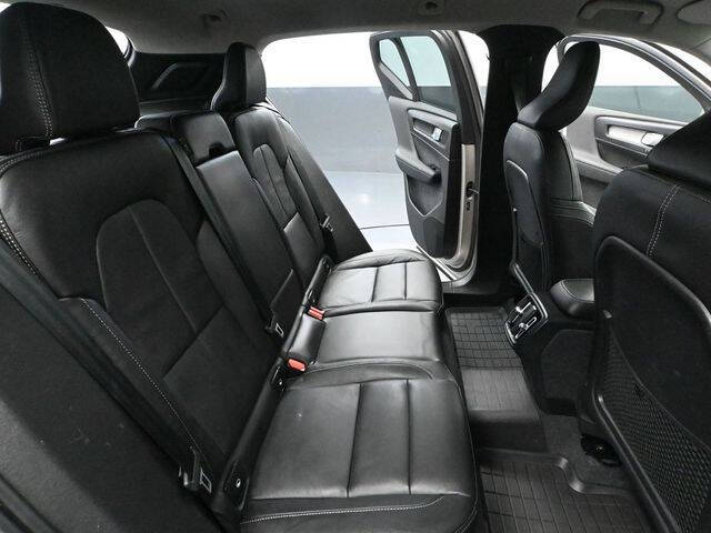 2023 Volvo XC40 B5 Core