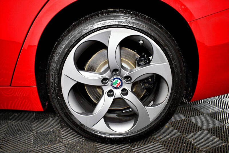 2018 Alfa Romeo Giulia Sport