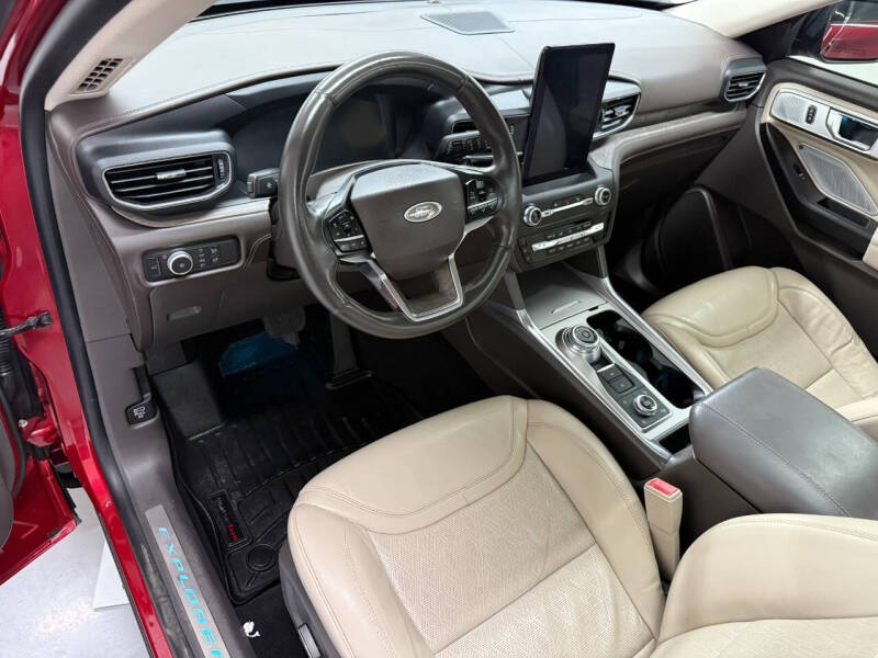 2020 Ford Explorer Platinum